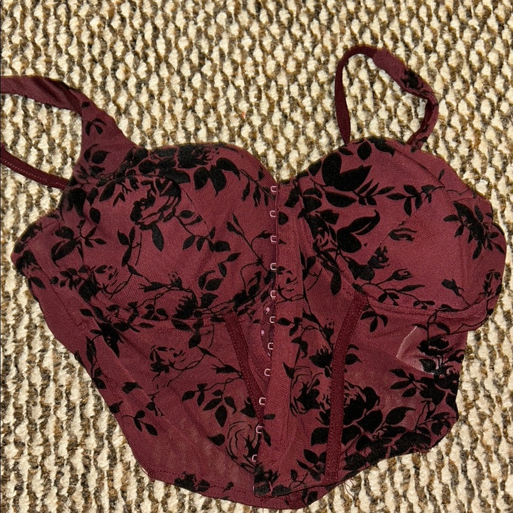 Windsor Burgundy Top with Black Accents